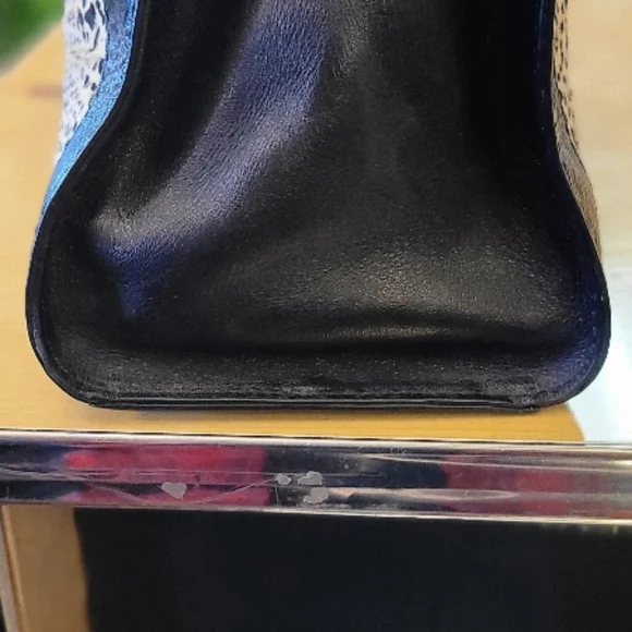 Fossil Black and White Satchel - Picture 11 of 16